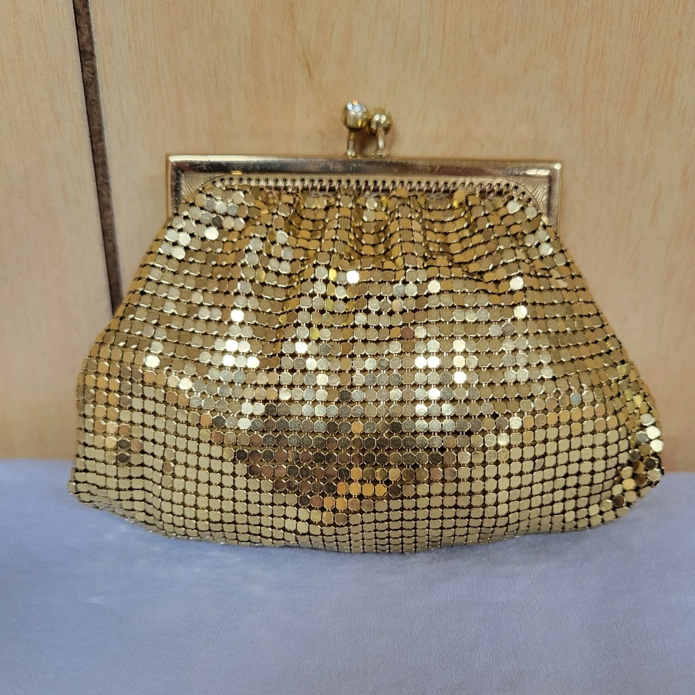 Gold Metal Mesh Kisslock Coin Purse